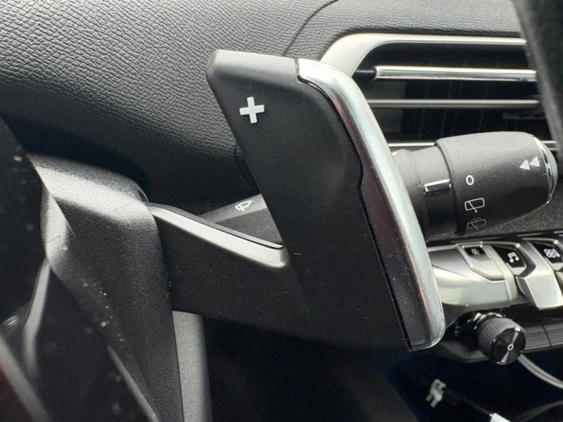 PEUGEOT 5008 II 1.5 BLUEHDI 130 Ch GTLine 🚗 - Toit ouvrant 🌞- Apple Car play 📱 - Garantie 6 mois 