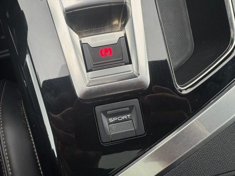 PEUGEOT 5008 II 1.5 BLUEHDI 130 Ch GTLine 🚗 - Toit ouvrant 🌞- Apple Car play 📱 - Garantie 6 mois 