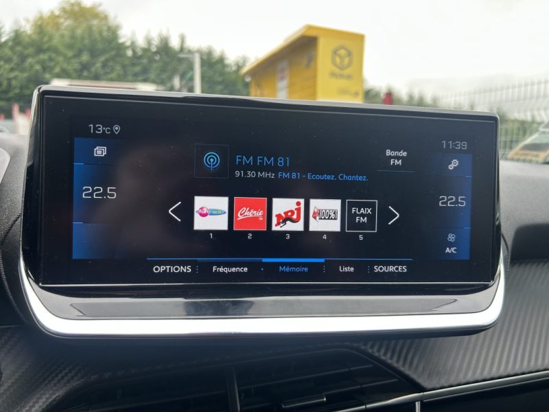 PEUGEOT 208 1.5 BLUEHDI 100CH S&S Allure Business / Garantie