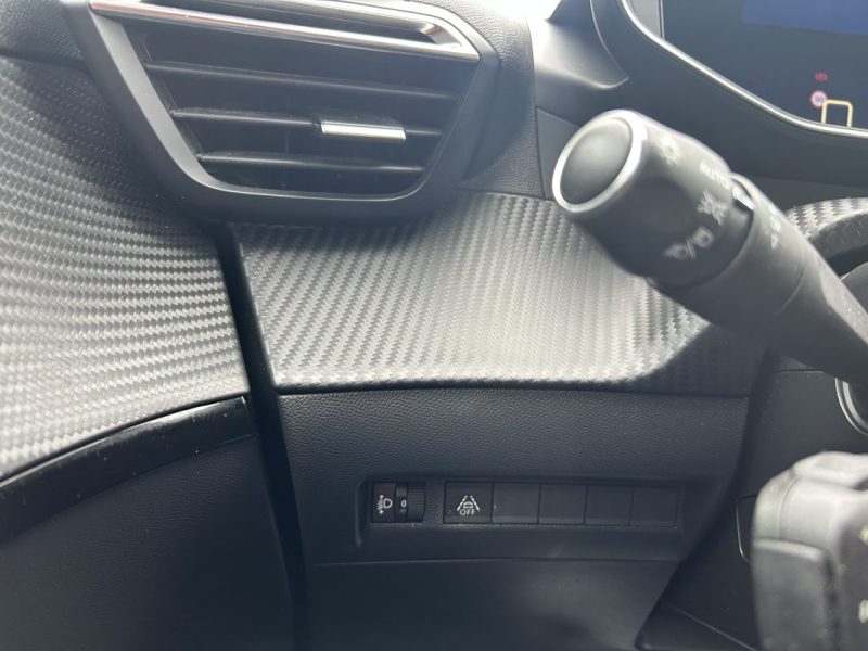 PEUGEOT 208 1.5 BLUEHDI 100CH S&S Allure Business / Garantie