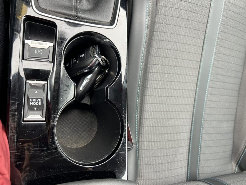 PEUGEOT 208 1.5 BLUEHDI 100CH S&S Allure Business / Garantie