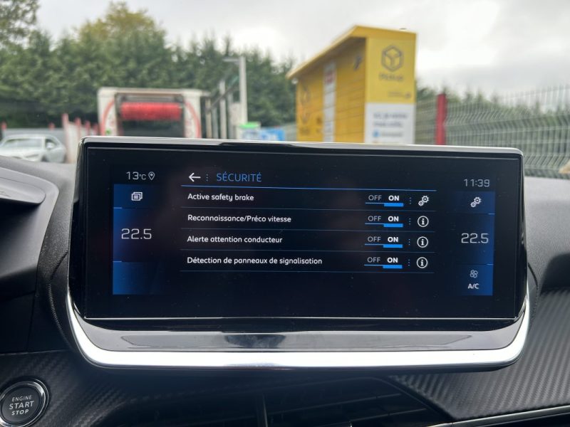 PEUGEOT 208 1.5 BLUEHDI 100CH S&S Allure Business / Garantie