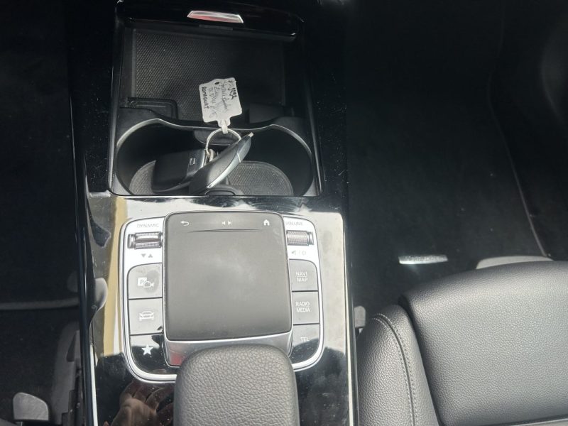 MERCEDES-BENZ CLASSE A 180 D 7 G-DCT / Garantie / Suivi entretiens