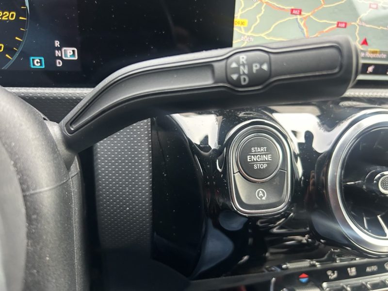 MERCEDES-BENZ CLASSE A 180 D 7 G-DCT / Garantie / Suivi entretiens