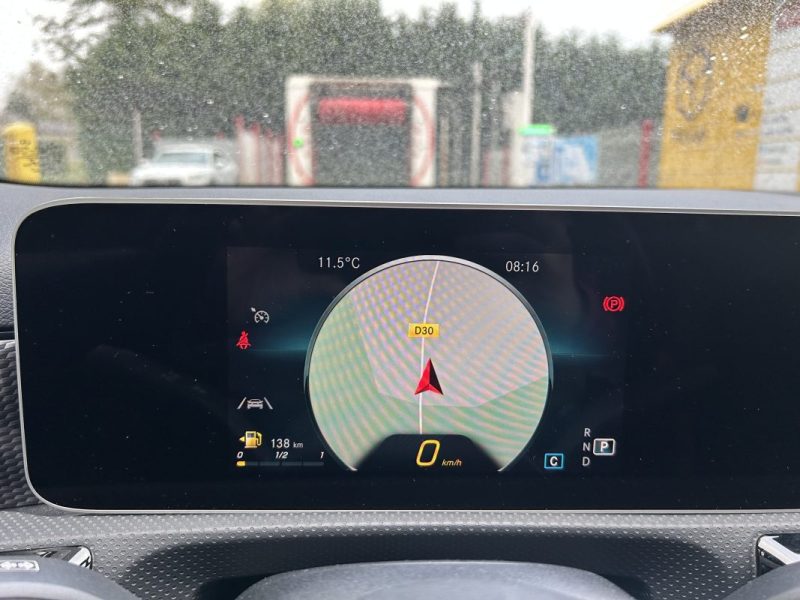 MERCEDES-BENZ CLASSE A 180 D 7 G-DCT / Garantie / Suivi entretiens