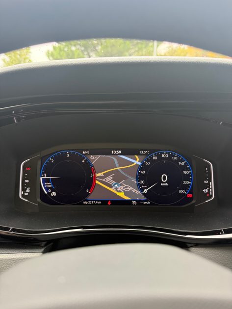 VOLKSWAGEN TRANSPORTER T6 L1H1 2.0 TDI 150CH BUSINESS - ATTELAGE - ETAT NEUF 