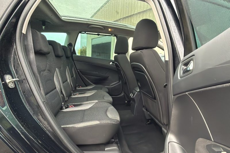 PEUGEOT 308 1.6 E-HDI112 FAP FAMILLY BVM6