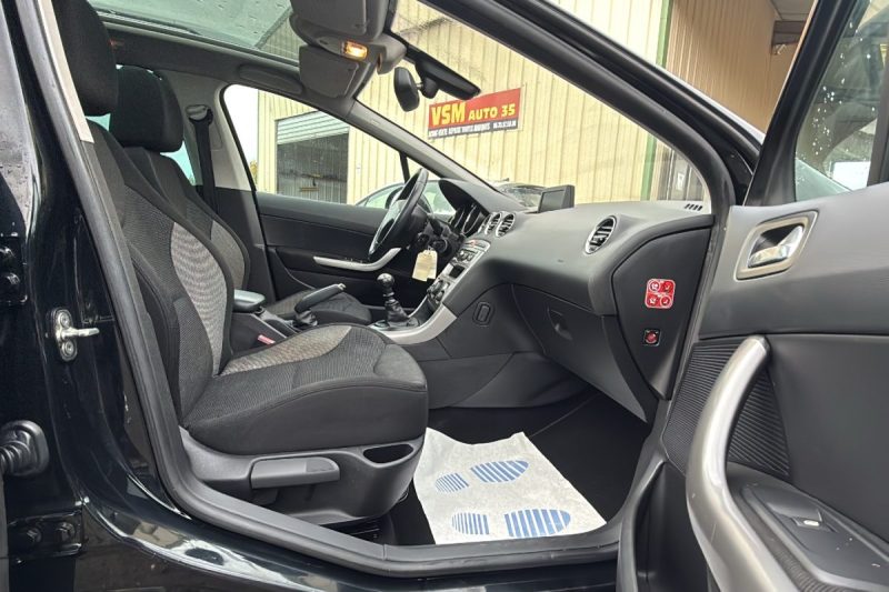 PEUGEOT 308 1.6 E-HDI112 FAP FAMILLY BVM6