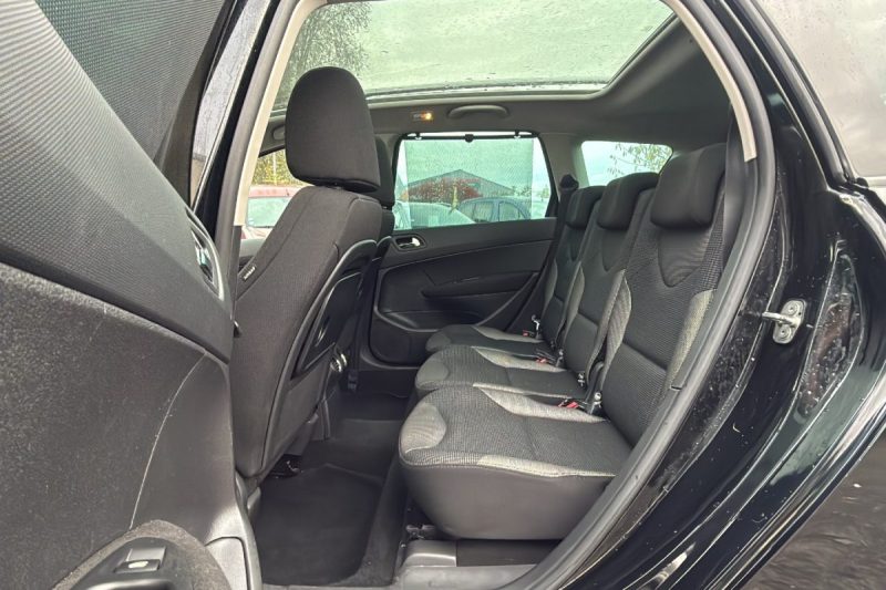 PEUGEOT 308 1.6 E-HDI112 FAP FAMILLY BVM6