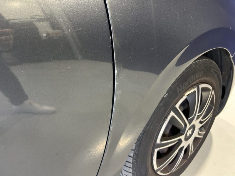 PEUGEOT 208 1.4 HDI FAP ALLURE 5P DISTRIBUTION OK