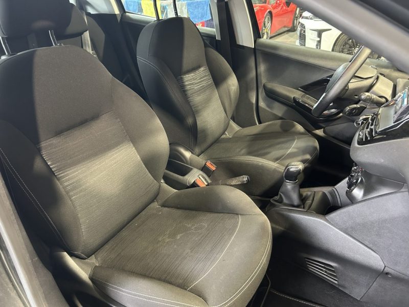 PEUGEOT 208 1.4 HDI FAP ALLURE 5P DISTRIBUTION OK