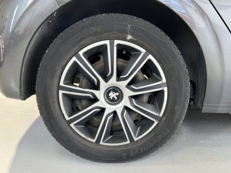 PEUGEOT 208 1.4 HDI FAP ALLURE 5P DISTRIBUTION OK