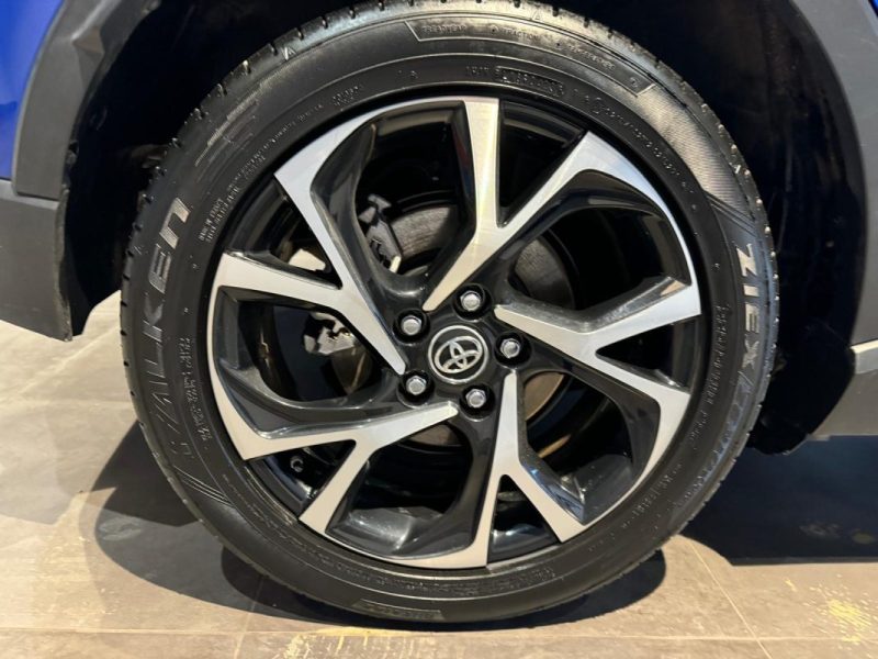 TOYOTA C-HR 122H DYNAMIC 2WD E-CVT RC18 2018
