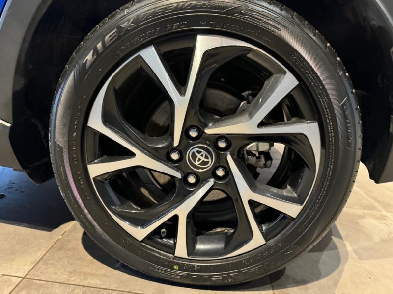 TOYOTA C-HR 122H DYNAMIC 2WD E-CVT RC18 2018