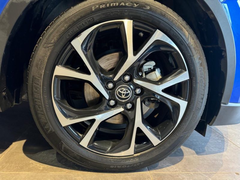 TOYOTA C-HR 122H DYNAMIC 2WD E-CVT RC18 2018