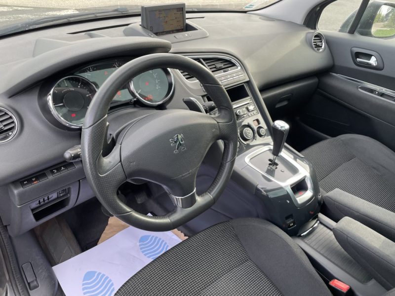 PEUGEOT 5008 1.6 HDi 112 FAP ALLURE BVA – 7 Places – Toit Panoramique – Radar de Recul