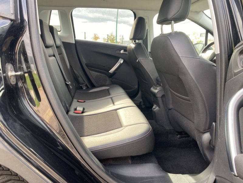 PEUGEOT 2008 ALLURE 1.2 L 130 ch BVA Garantie 10 ans Peugeot / Courroie neuve 