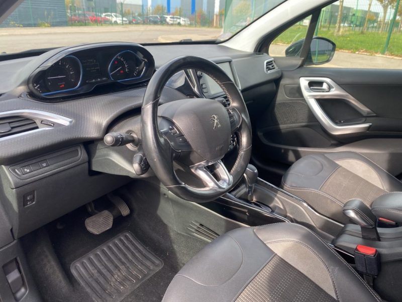 PEUGEOT 2008 ALLURE 1.2 L 130 ch BVA Garantie 10 ans Peugeot / Courroie neuve 