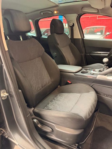 PEUGEOT 30081.6 HDi 110 Premium