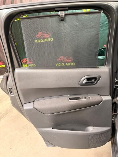 PEUGEOT 30081.6 HDi 110 Premium