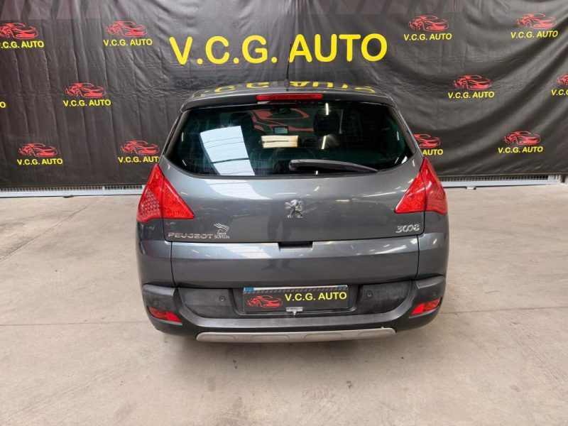 PEUGEOT 30081.6 HDi 110 Premium