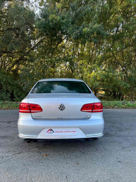 VOLKSWAGEN PASSAT 1.6 TDI 105CH CR DESIGN EDITION  2013