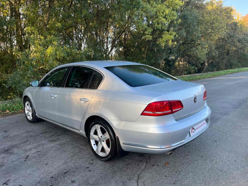 VOLKSWAGEN PASSAT 1.6 TDI 105CH CR DESIGN EDITION  2013