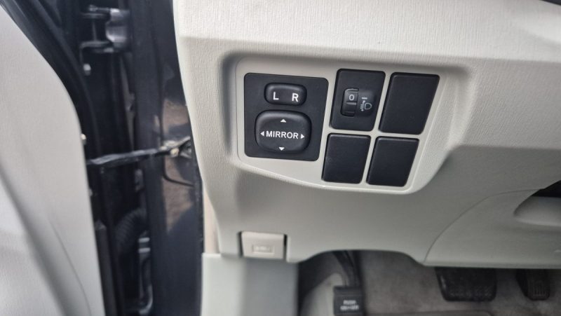 TOYOTA PRIUS 136H ACTIVE 2009