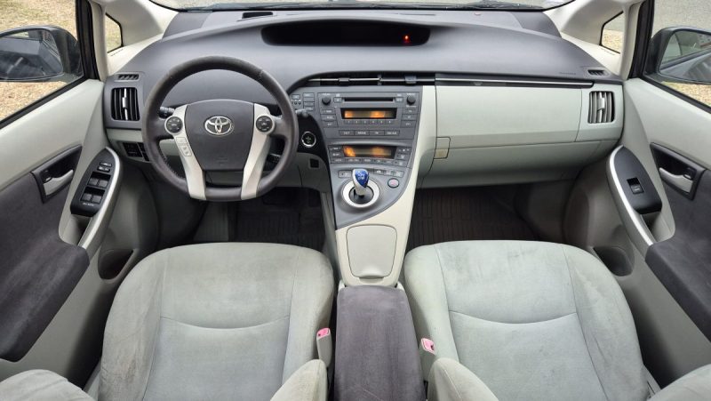 TOYOTA PRIUS 136H ACTIVE 2009
