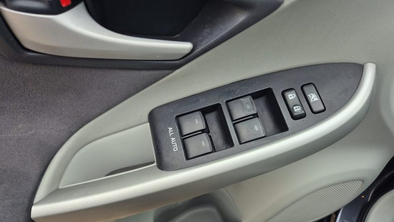 TOYOTA PRIUS 136H ACTIVE 2009