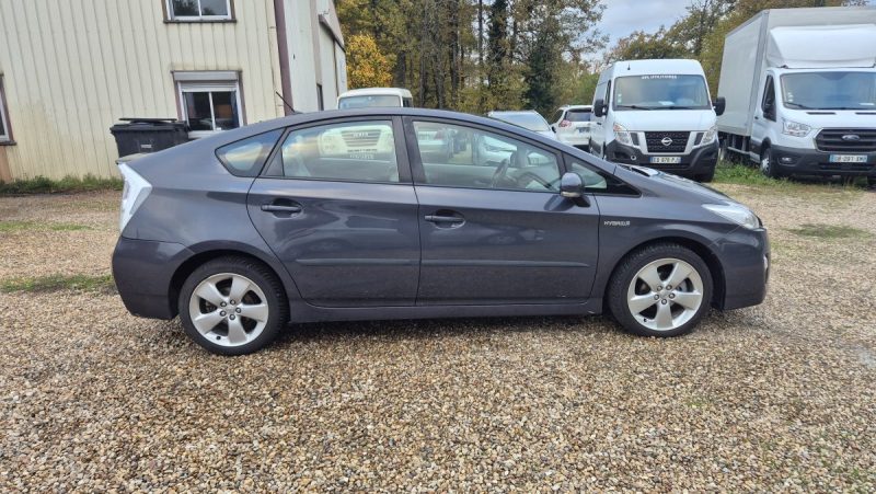 TOYOTA PRIUS 136H ACTIVE 2009