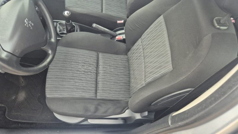 PEUGEOT 207 1.4 HDI 68 CH CONFORT 2009