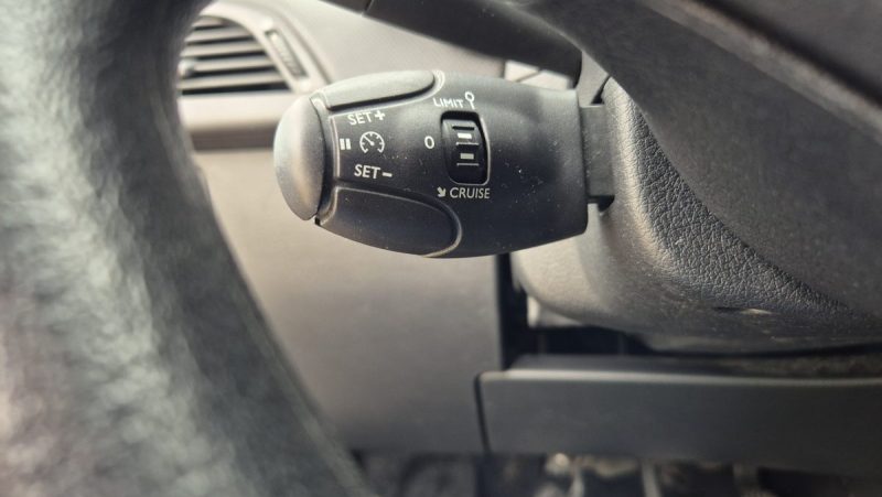 PEUGEOT 207 1.4 HDI 68 CH CONFORT 2009