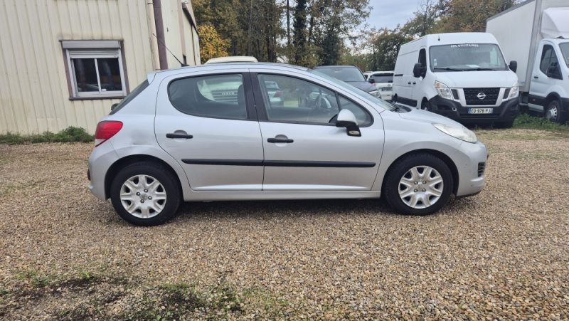 PEUGEOT 207 1.4 HDI 68 CH CONFORT 2009