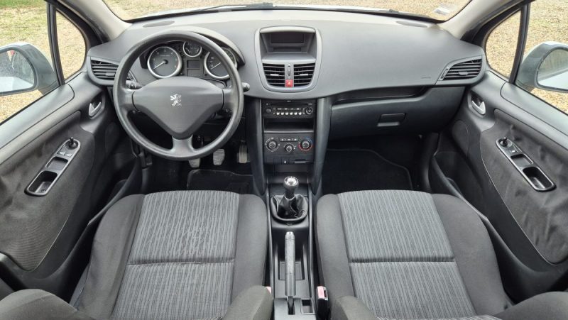 PEUGEOT 207 1.4 HDI 68 CH CONFORT 2009