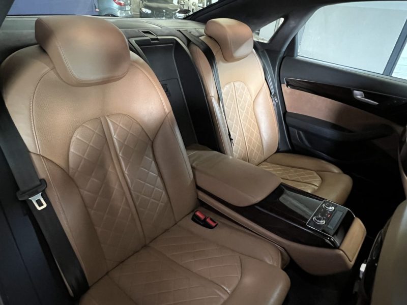 AUDI A8 3.0 V6 TDI 258CH - BVA - QUATTRO - AVUS - STANDING - AFFICHAGE TETE HAUTE - AUDIO BOSE  -