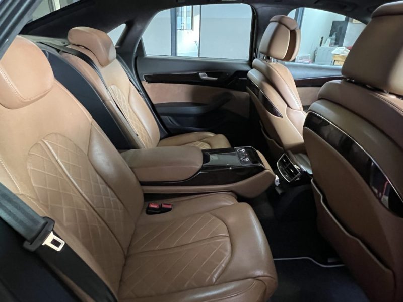 AUDI A8 3.0 V6 TDI 258CH - BVA - QUATTRO - AVUS - STANDING - AFFICHAGE TETE HAUTE - AUDIO BOSE  -