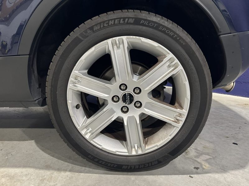 LAND ROVER RANGE ROVER EVOQUE 2.2 Td4 150ch BVA PRESTIGE - TOIT PANO / CAMERA / MERIDIAN