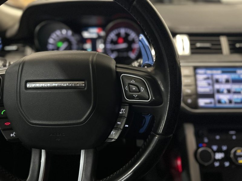 LAND ROVER RANGE ROVER EVOQUE 2.2 Td4 150ch BVA PRESTIGE - TOIT PANO / CAMERA / MERIDIAN