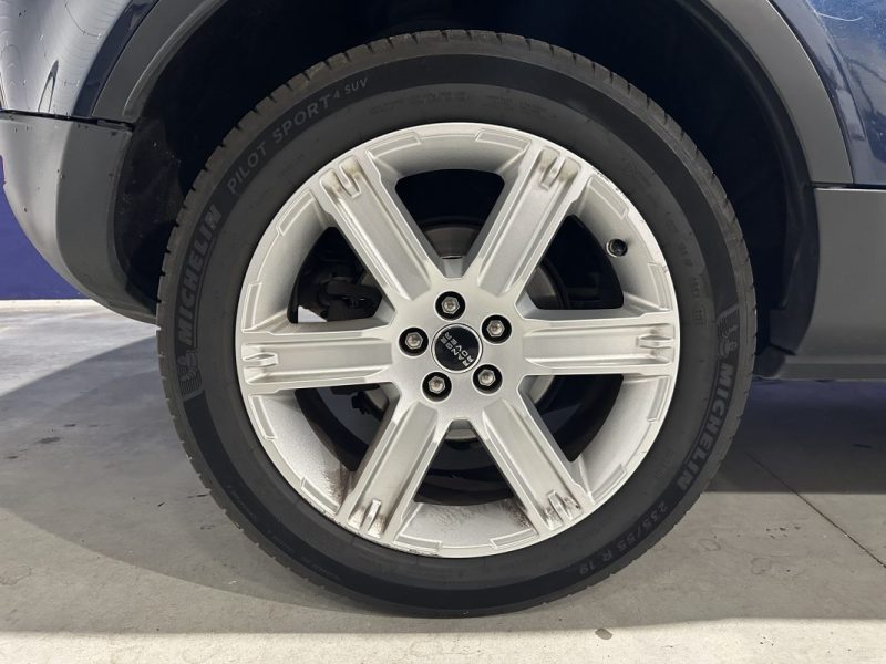 LAND ROVER RANGE ROVER EVOQUE 2.2 Td4 150ch BVA PRESTIGE - TOIT PANO / CAMERA / MERIDIAN