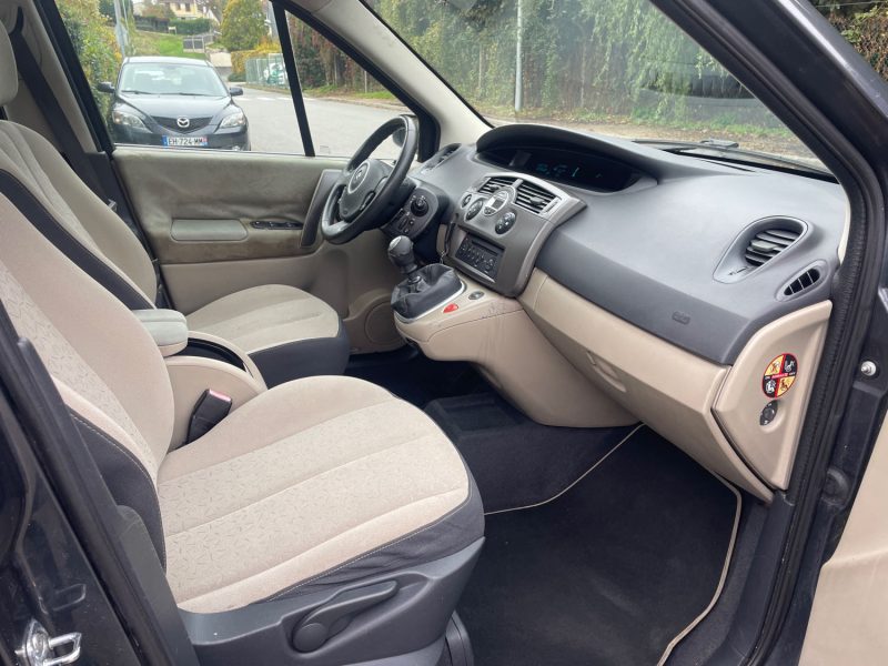 RENAULT SCENIC II  1.9DCI 130CH  2008