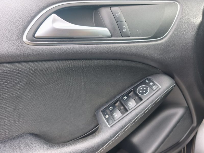 MERCEDES CLASSE B 180 D 109CH BLUEEFFICIENCY EDITION INTUITION 2018