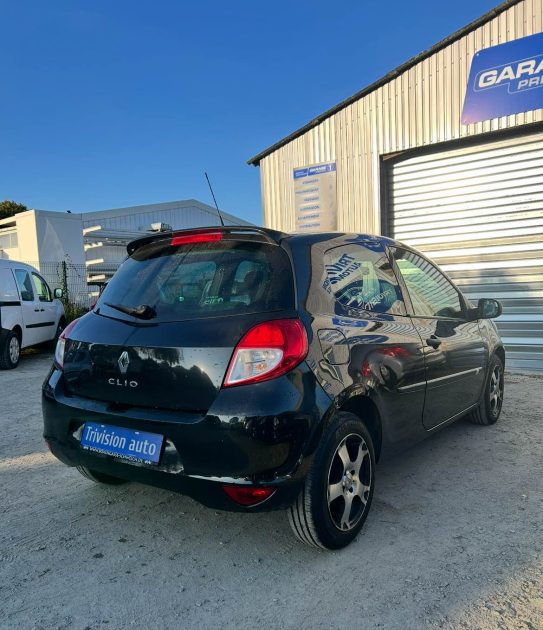 RENAULT CLIO  2009