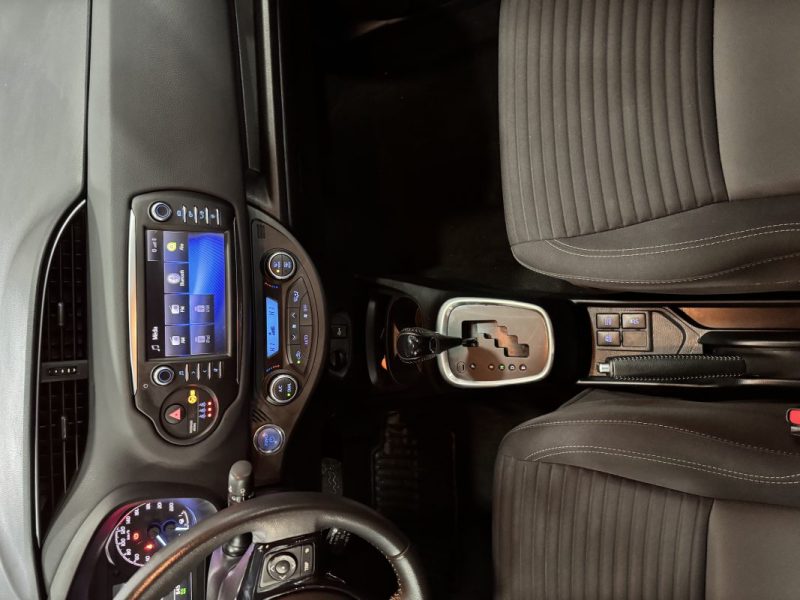 TOYOTA YARIS 100H FRANCE 5P 2018