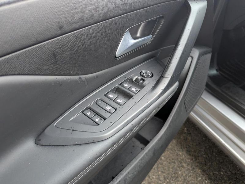 Peugeot 308 1.5 BlueHDi S&S - 130 BV EAT8 III BERLINE Allure