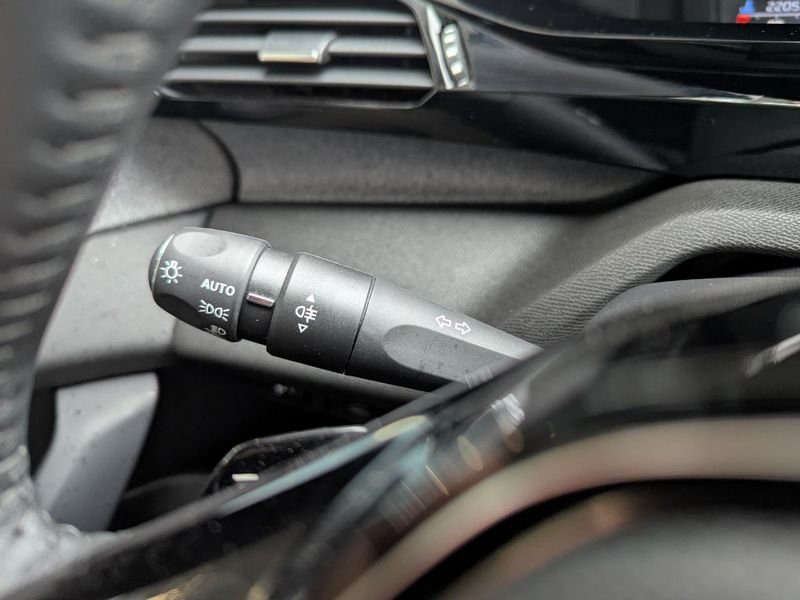 Peugeot 308 1.5 BlueHDi S&S - 130 BV EAT8 III BERLINE Allure