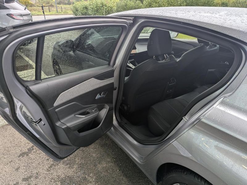 Peugeot 308 1.5 BlueHDi S&S - 130 BV EAT8 III BERLINE Allure