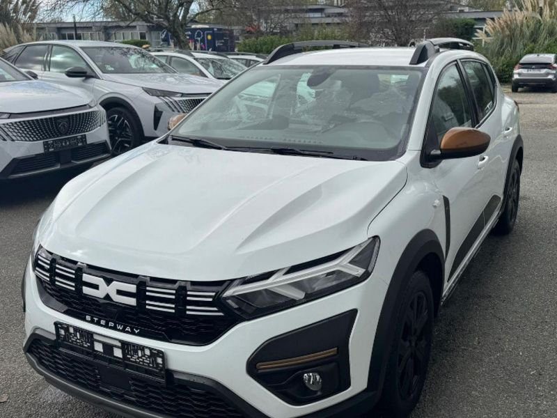 Dacia Sandero 1.0 TCe - 90 BV CVT 24 III BERLINE Stepway Extrême
