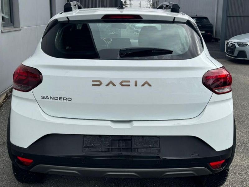 Dacia Sandero 1.0 TCe - 90 BV CVT 24 III BERLINE Stepway Extrême