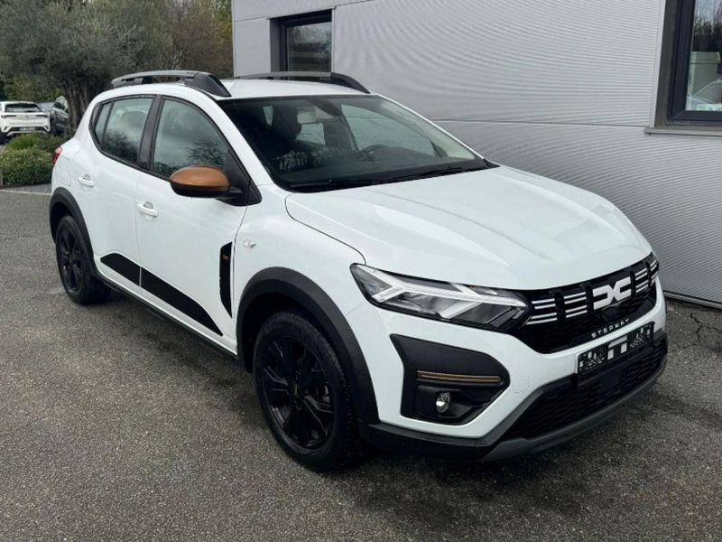 Dacia Sandero 1.0 TCe - 90 BV CVT 24 III BERLINE Stepway Extrême